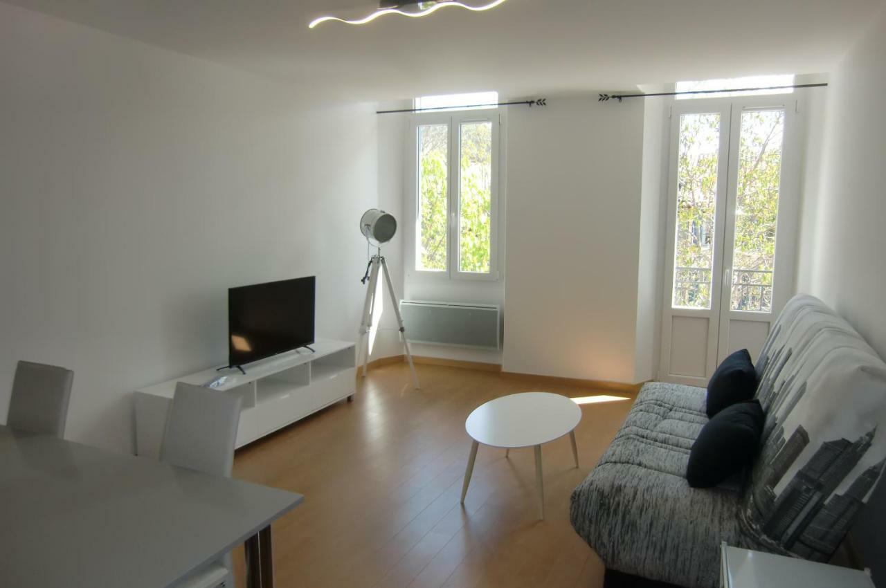 La Fontaine Apartment โอปส์ ภายนอก รูปภาพ